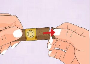 Cách cắt xì gà bằng răng
